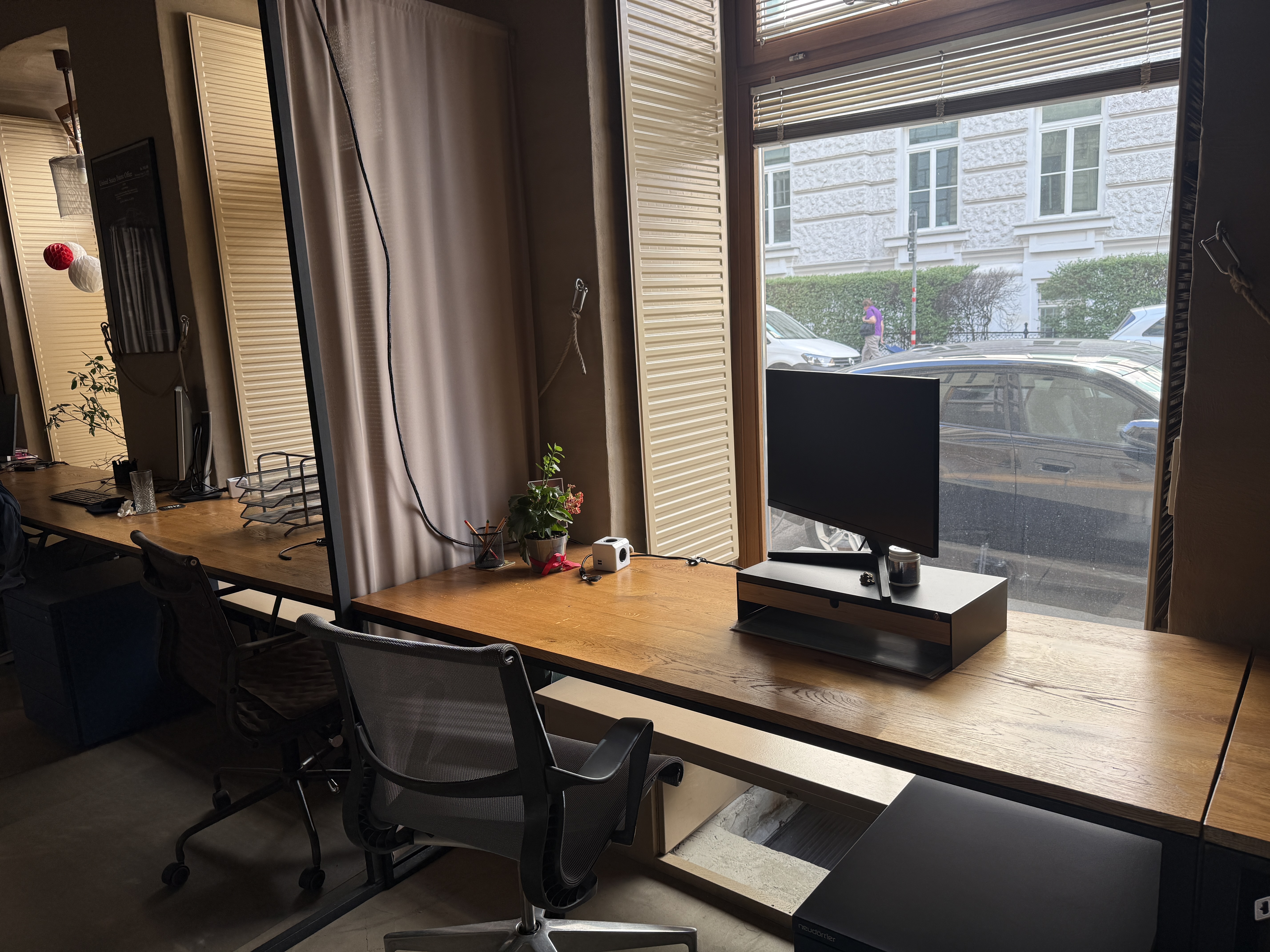 Arbeitsplatz am Fenster